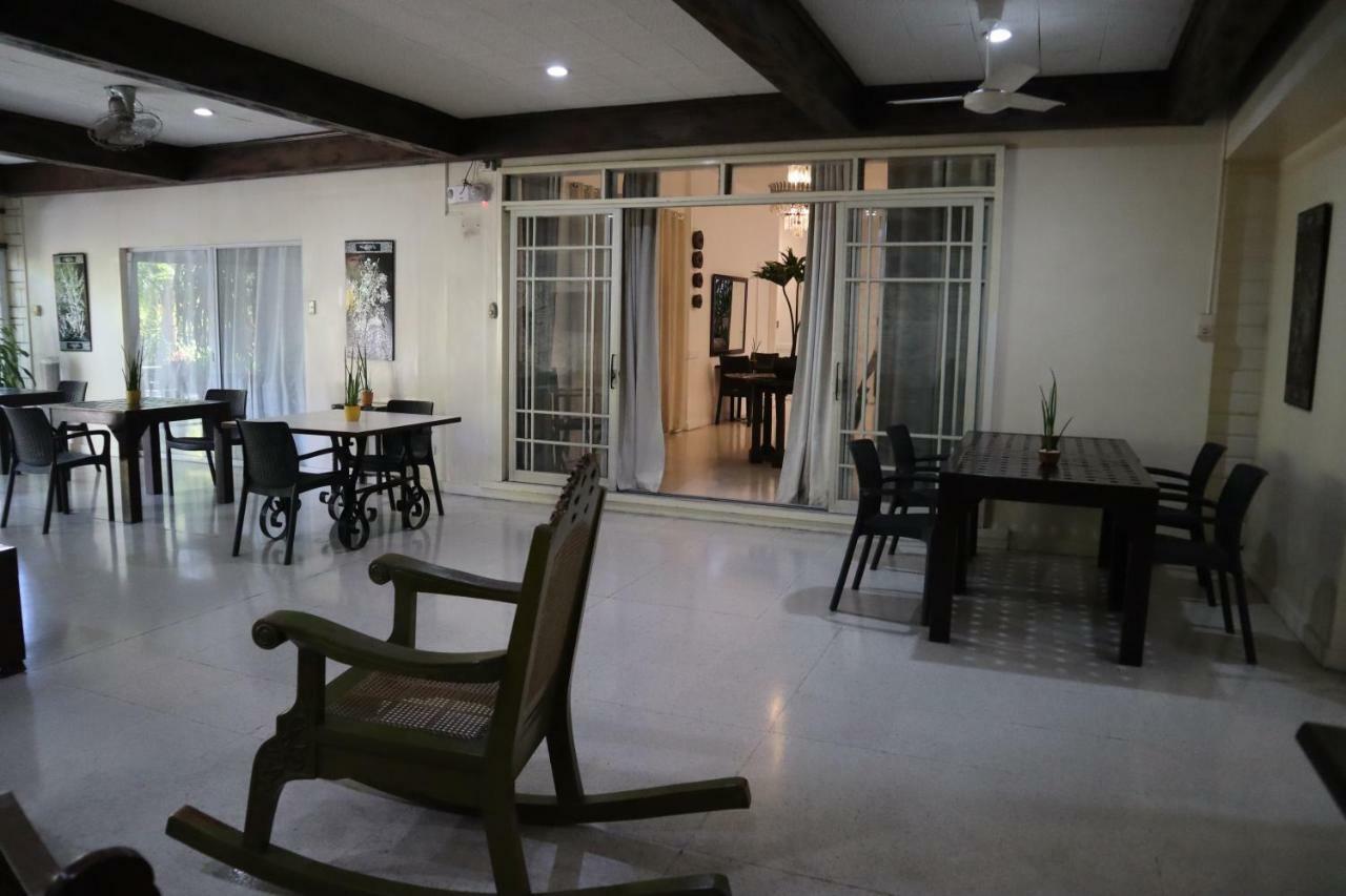 فندق دومسيليو لورينزو Davao City المظهر الخارجي الصورة